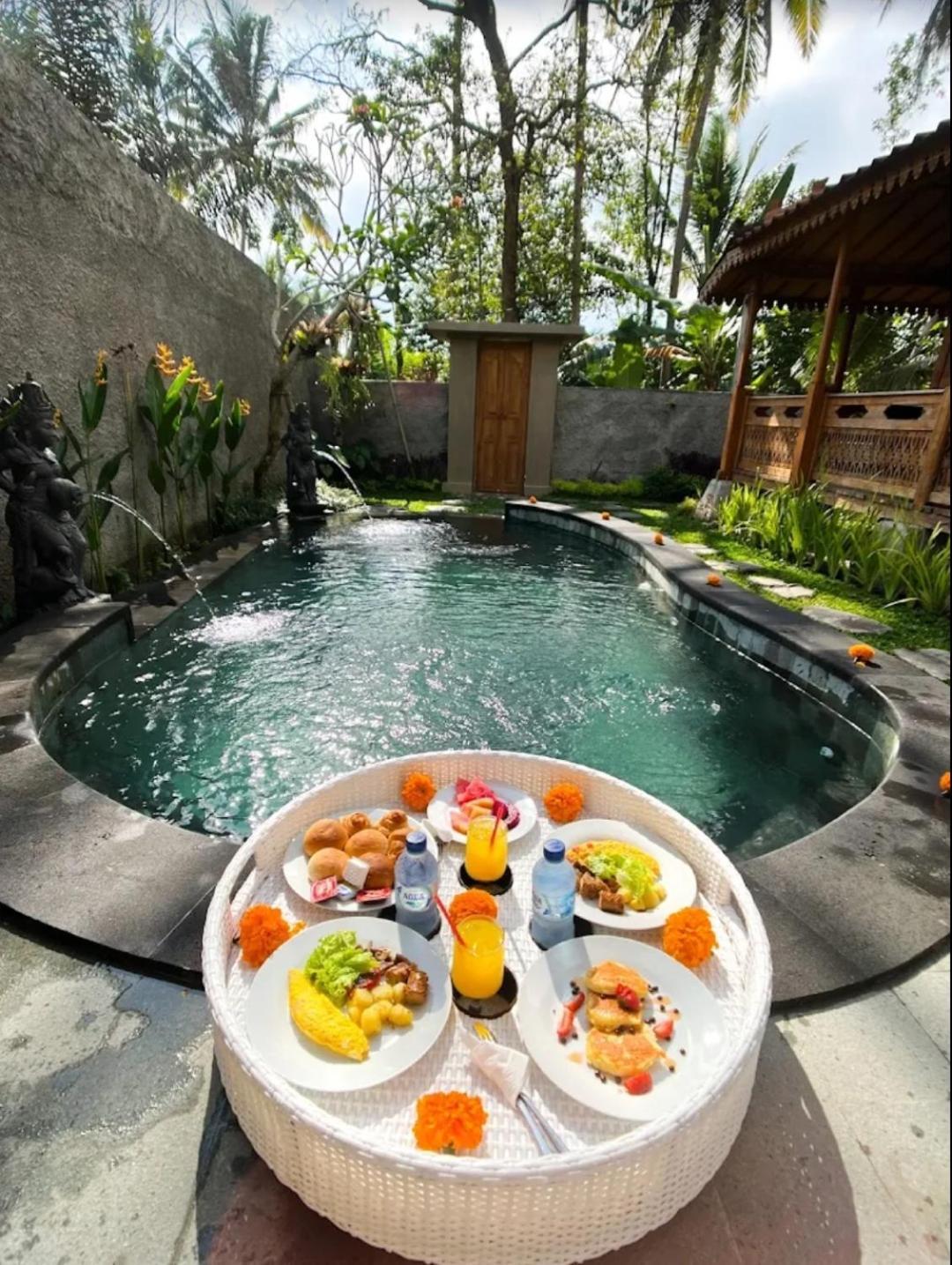 D'Ethnic Ubud Villa Exterior foto